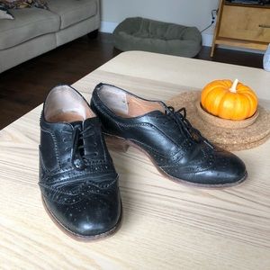 Oxford shoes